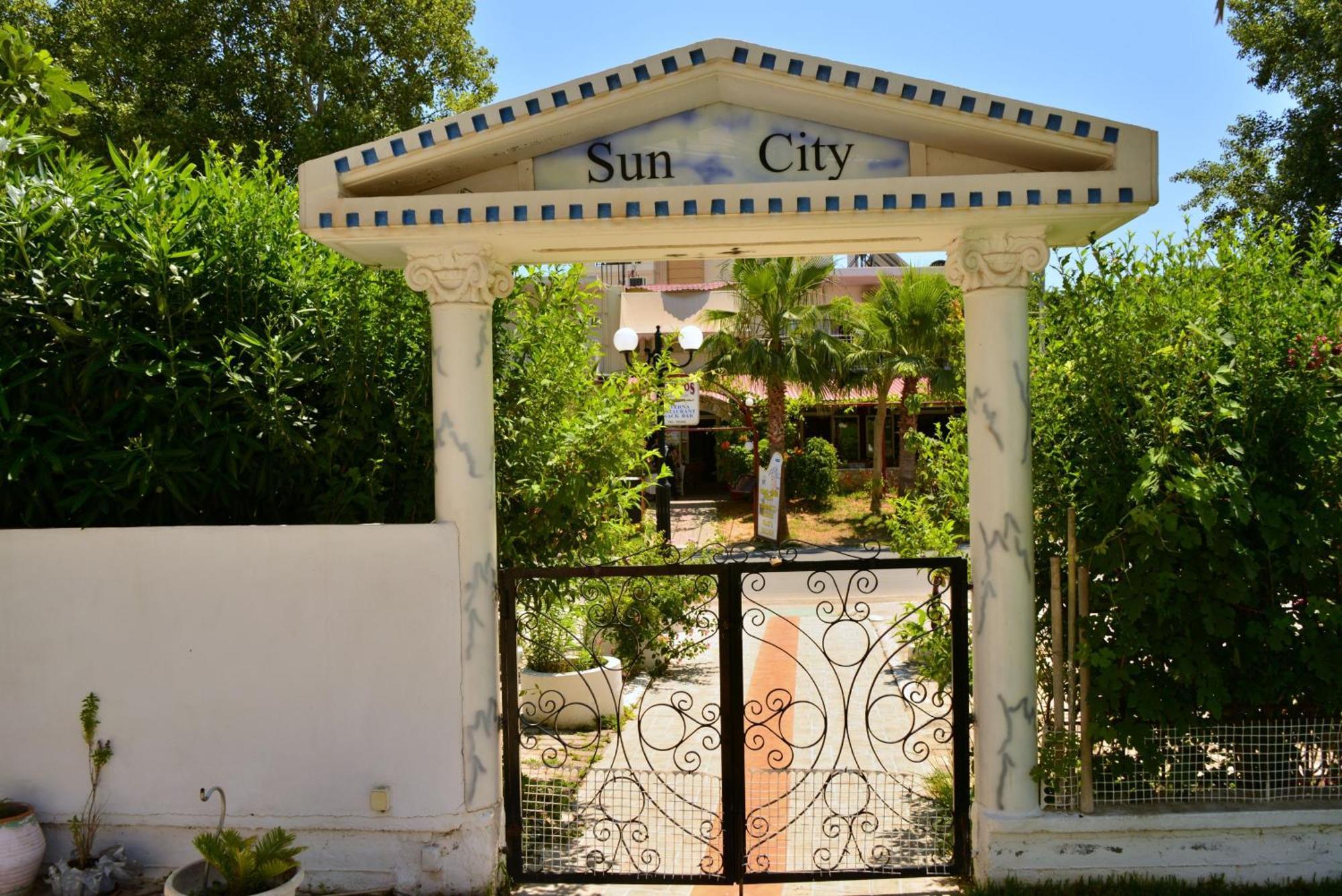 Sun City Като Дарацо Екстериор снимка